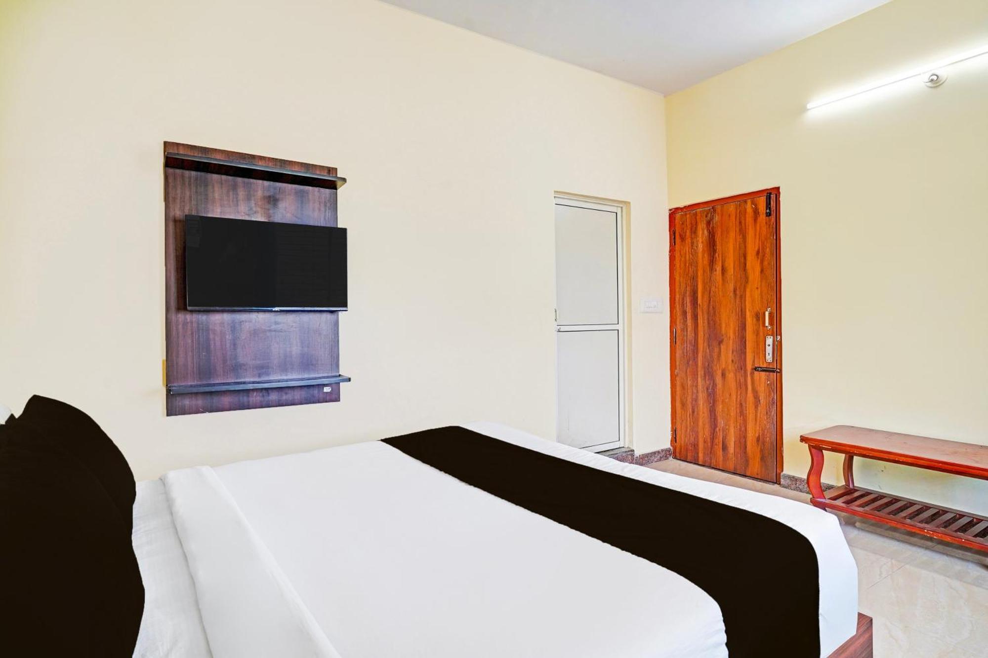 Super Hotel O Srigandhakavalu Formerly Chamundeshwari Lodging Jālahalli Esterno foto